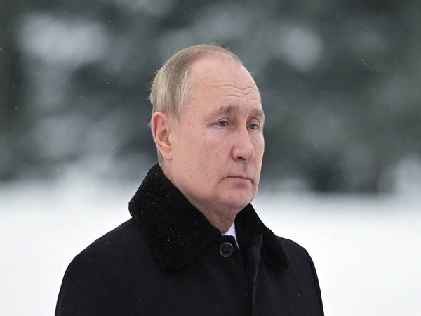 रूसी नेता पुटिनका छोरीहरूमाथि बेलायतद्वारा प्रतिबन्ध घोषणा