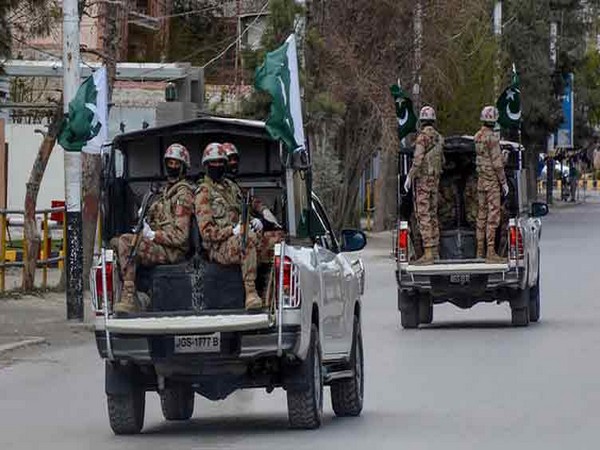 बम विस्फोटपछि चिनियाँ कामदारका लागि पाकिस्तानले बढायो सुरक्षा